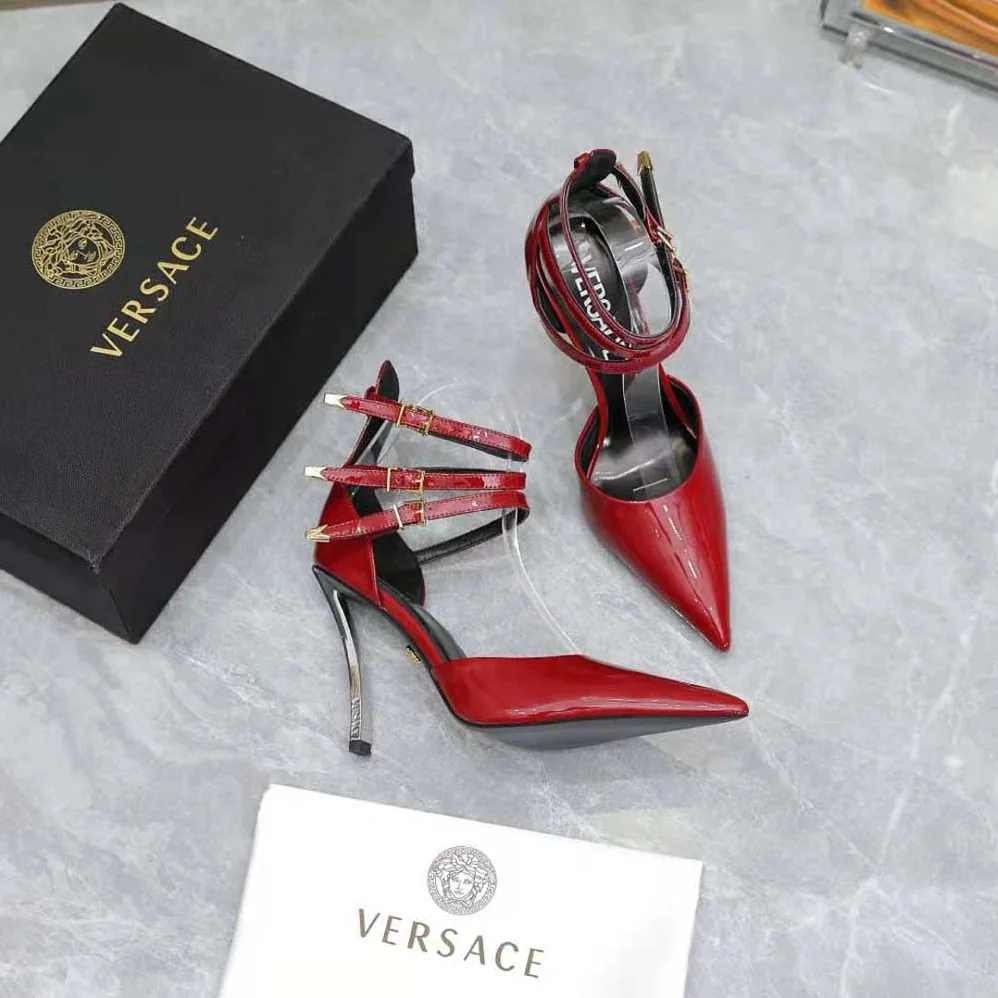 Versace Pin-Point Pumps in Calf Leather for Women in Maroon Versace Pin-Point Pumps in Calf Leather for Women in Maroon