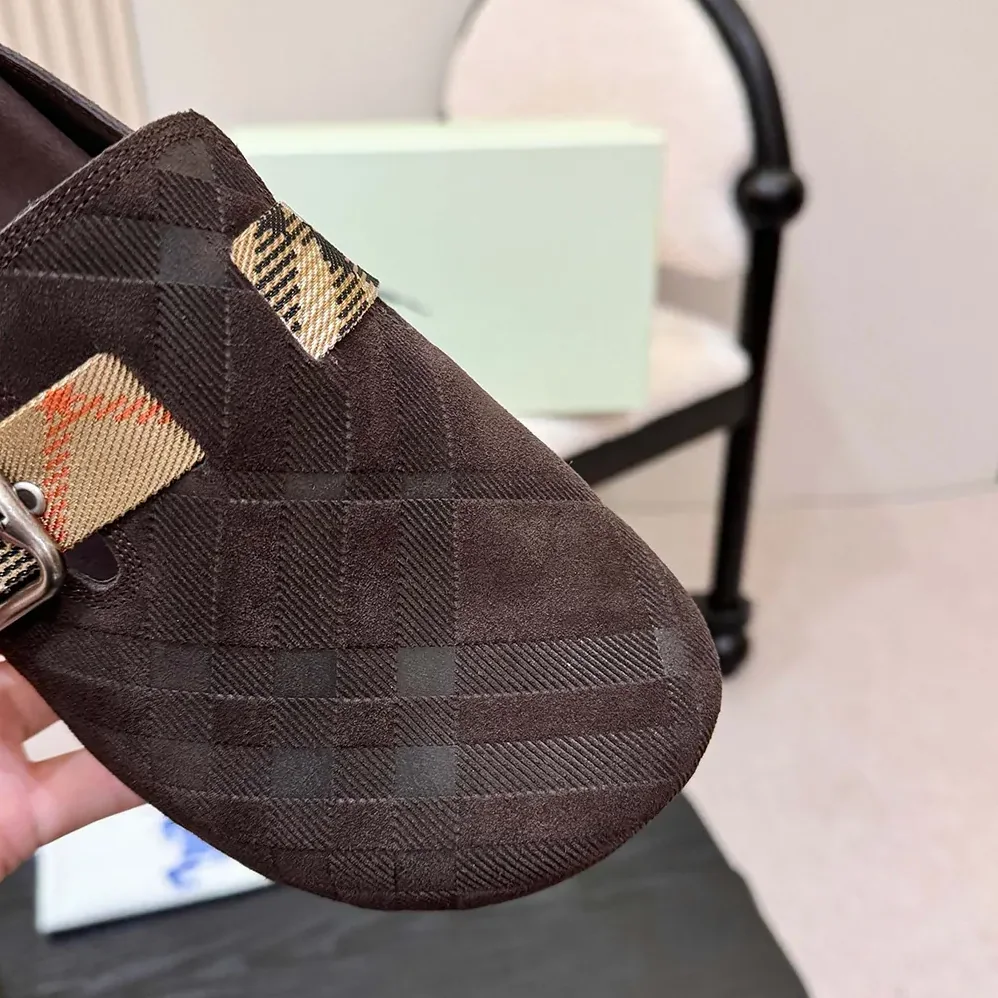 Burberry Check Denim Urchin Clogs for Unisex in Snug Brown Burberry Check Denim Urchin Clogs for Unisex in Snug Brown
