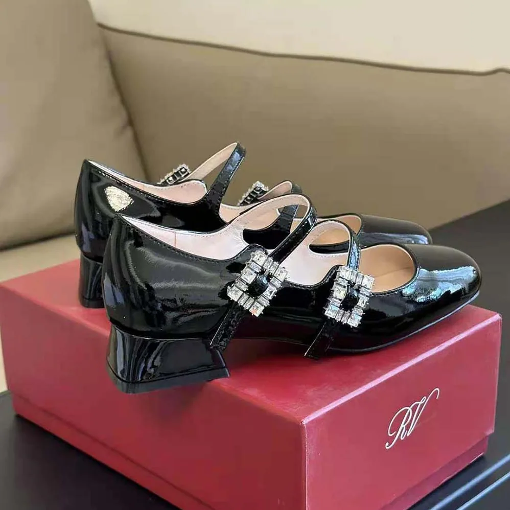 Roger Vivier Trés Vivier Strass Buckle Mini Babies Ballerinas in Patent Leather for Women Roger Vivier Trés Vivier Strass Buckle Mini Babies Ballerinas in Patent Leather for Women