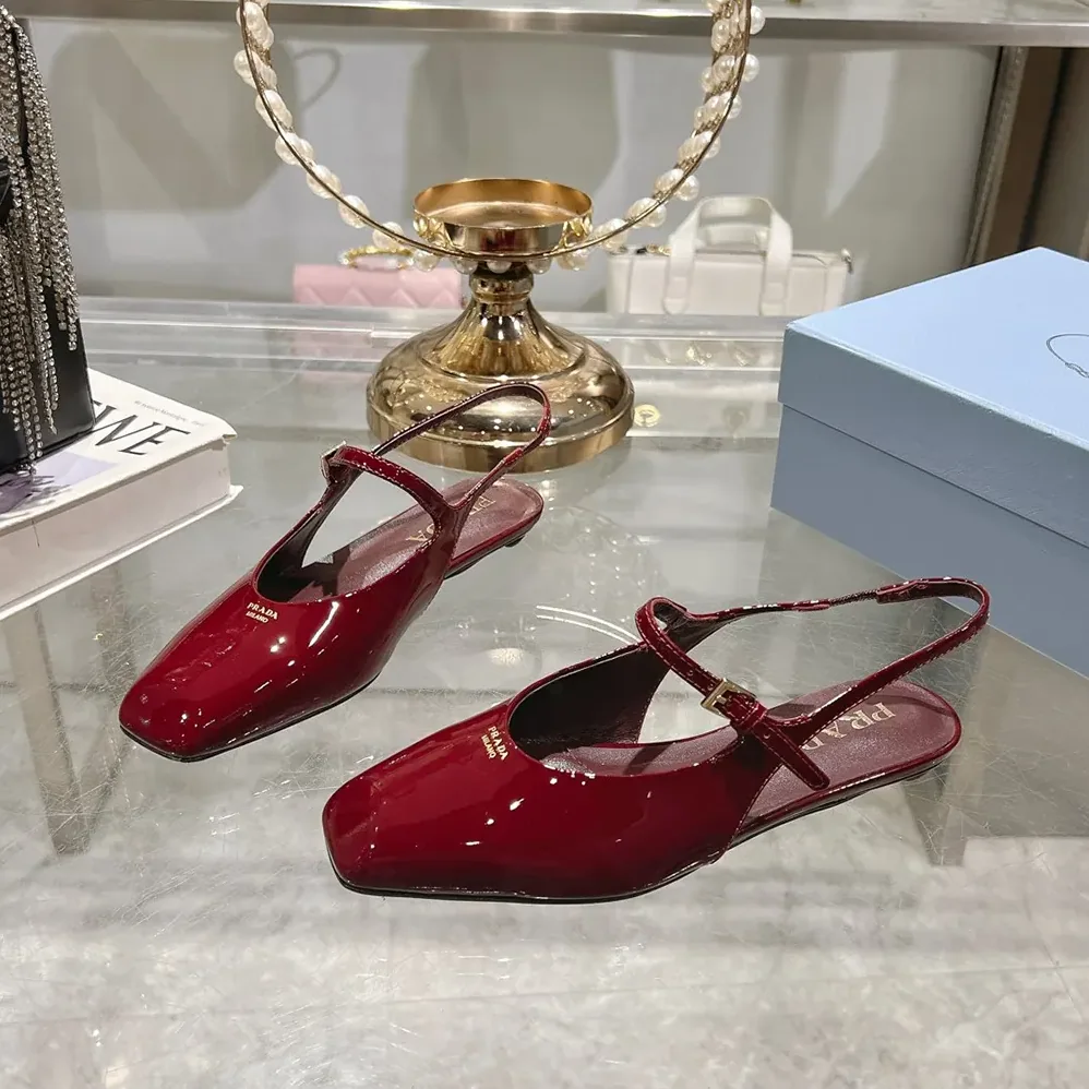 Prada Patent Leather Slingback Ballerinas for Women in Red Prada Patent Leather Slingback Ballerinas for Women in Red
