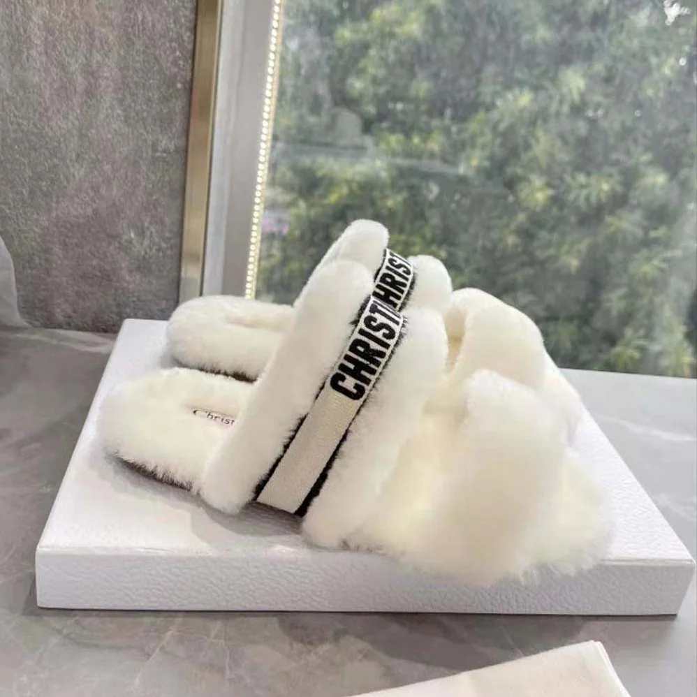 Dior Chez Moi Slide Black Embroidered Cotton and White Shearling for Women Dior Chez Moi Slide Black Embroidered Cotton and White Shearling for Women