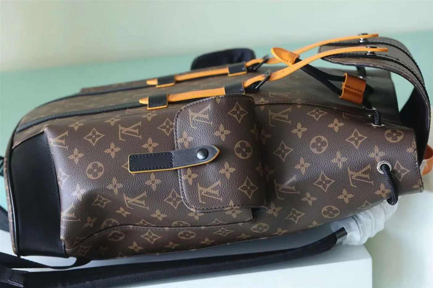 Louis Vuitton Christopher MM Brown /