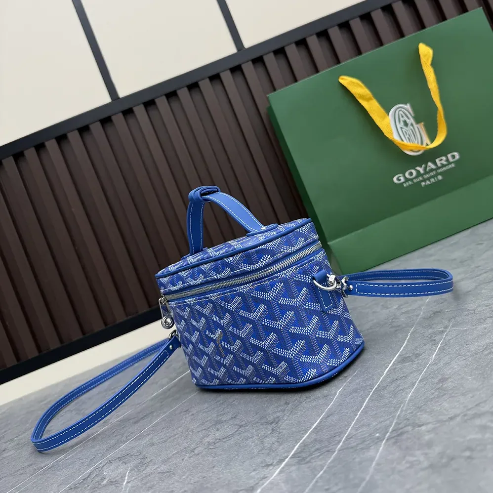 Goyard Muse Mini Vanity for Unisex in Blue Goyard Muse Mini Vanity for Unisex in Blue