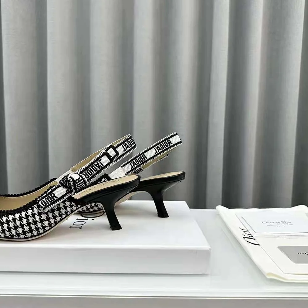Dior J'Adior Slingback Pump Black and White Micro for Women in Houndstooth Embroidered Cotton Dior J'Adior Slingback Pump Black and White Micro for Women in Houndstooth Embroidered Cotton