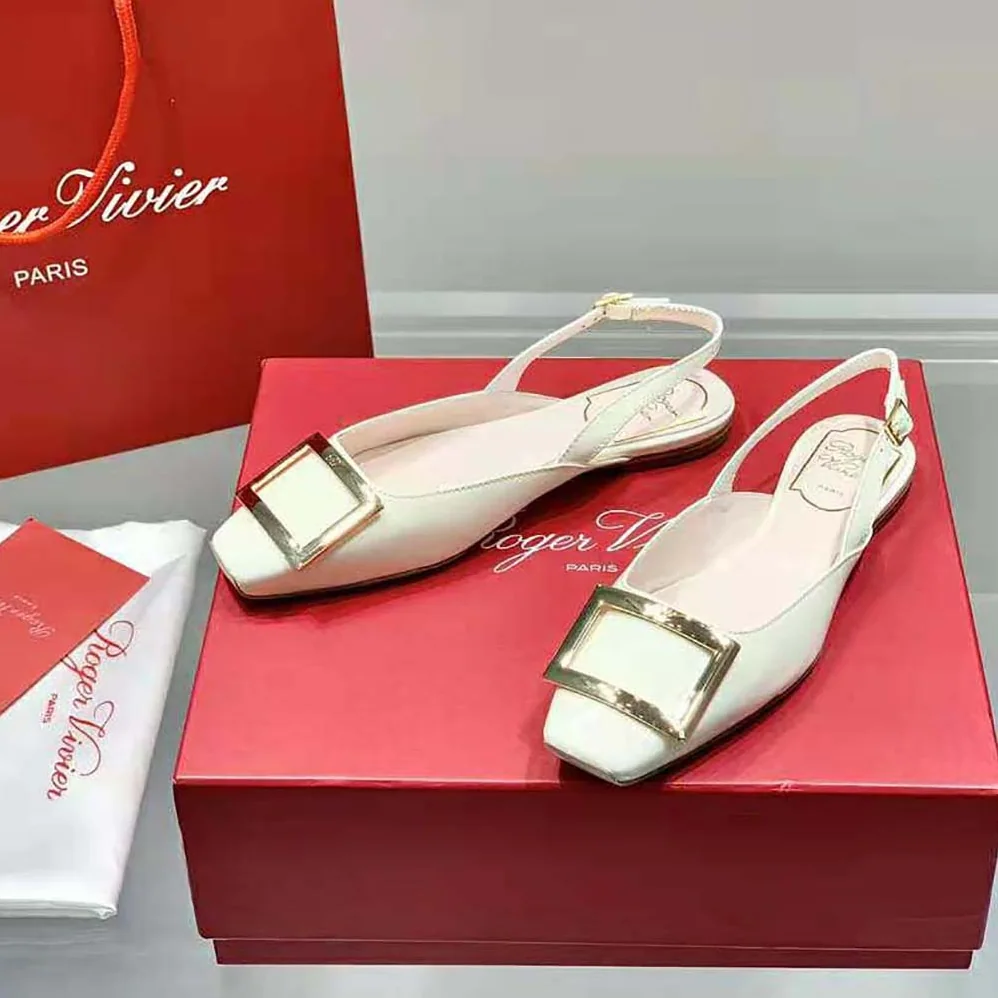 Roger Vivier Trompette Metal Buckle Slingback Ballerinas in Patent Leather for Women in White Roger Vivier Trompette Metal Buckle Slingback Ballerinas in Patent Leather for Women in White