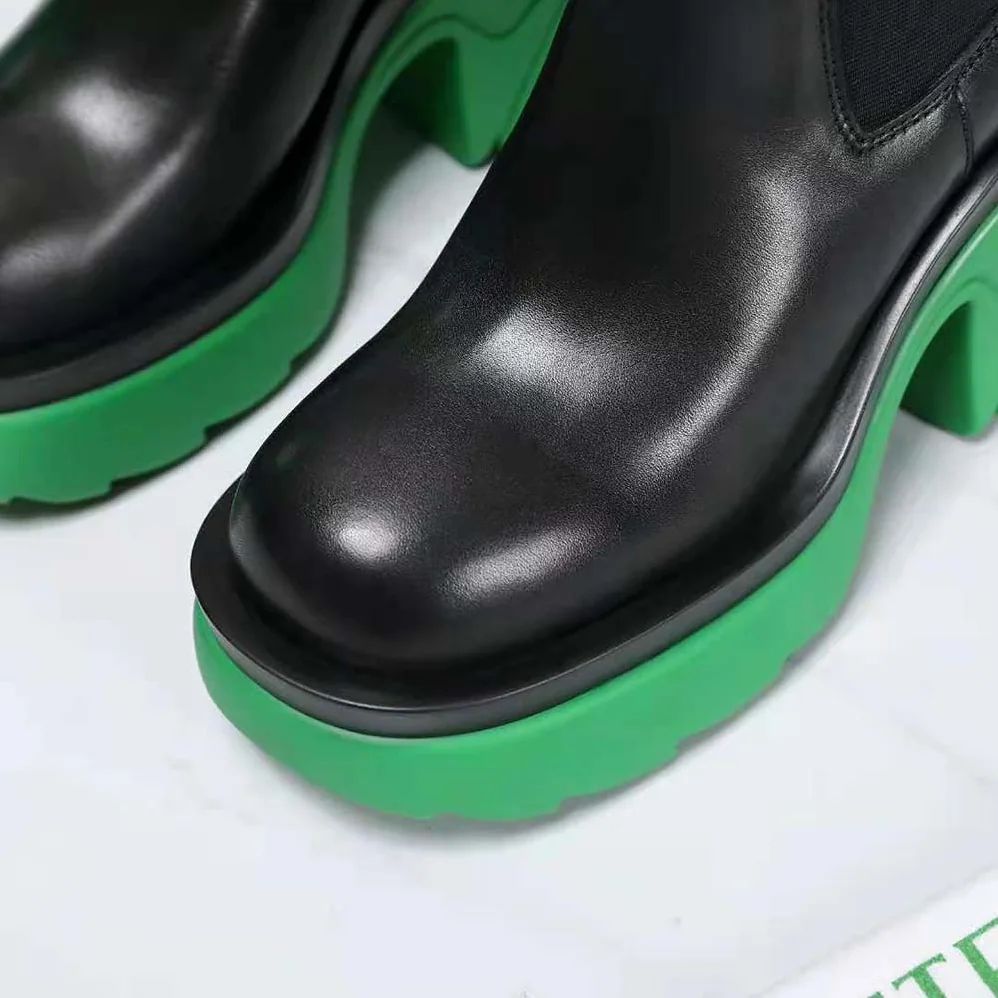 Bottega Veneta Flash Ankle Chelsea Boot Shearling for Women in Green Bottega Veneta Flash Ankle Chelsea Boot Shearling for Women in Green