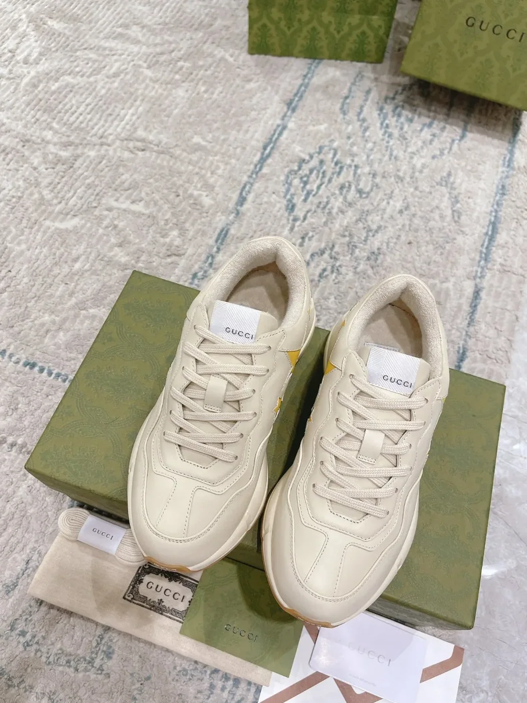 Gucci Rhyton Sneaker With Stars White