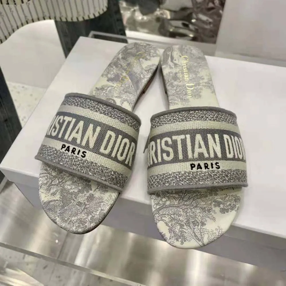 Dior Dway Slide Gray and Ecru Toile de Jouy Embroidered Cotton for Women Dior Dway Slide Gray and Ecru Toile de Jouy Embroidered Cotton for Women
