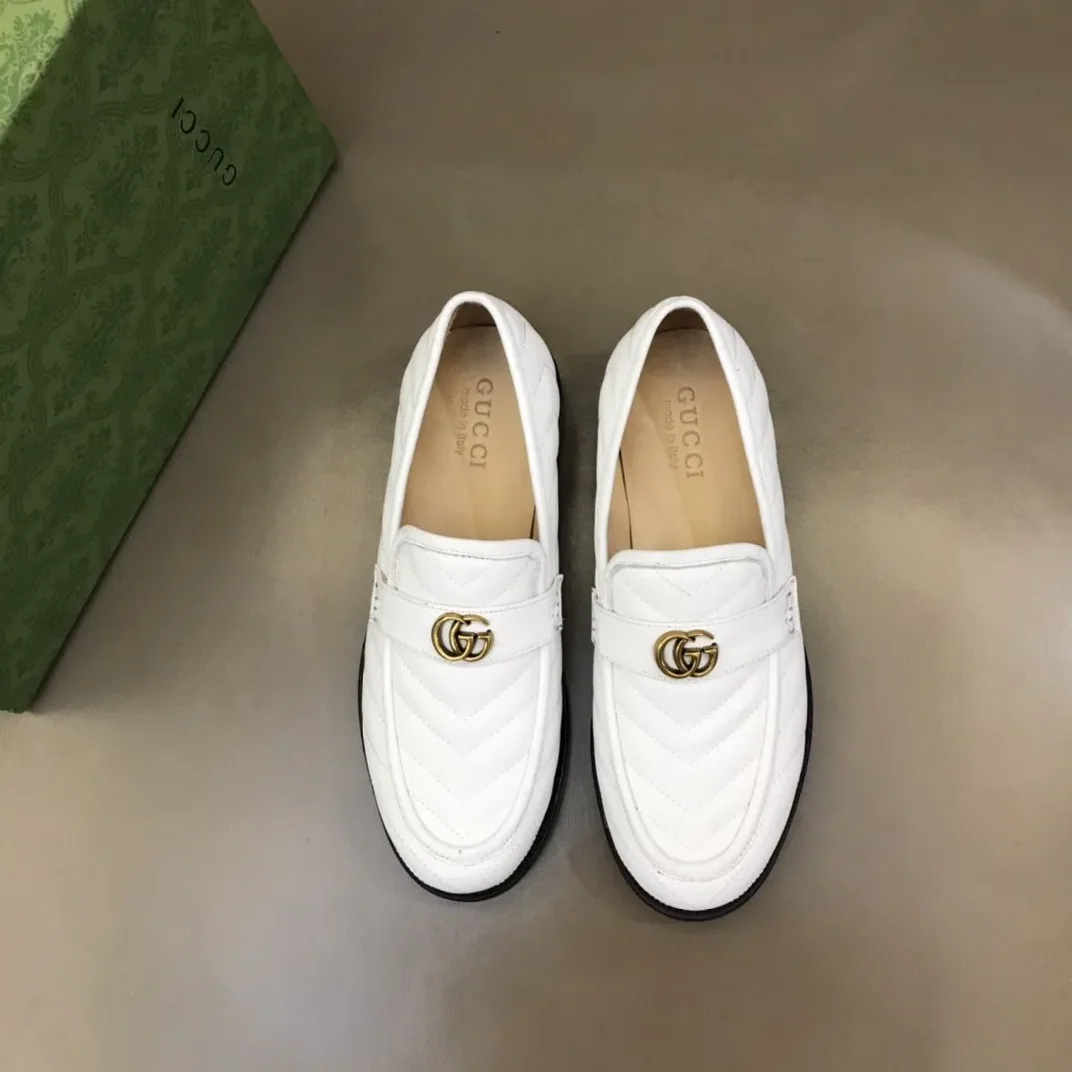 Gucci Loafer With Interlocking G White Gucci Loafer With Interlocking G White