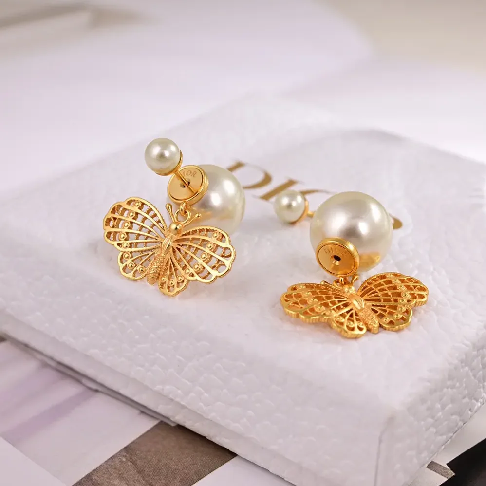 Dior Tribales Earrings Gold-Finish Metal and White Resin Pearls for Women Dior Tribales Earrings Gold-Finish Metal and White Resin Pearls for Women