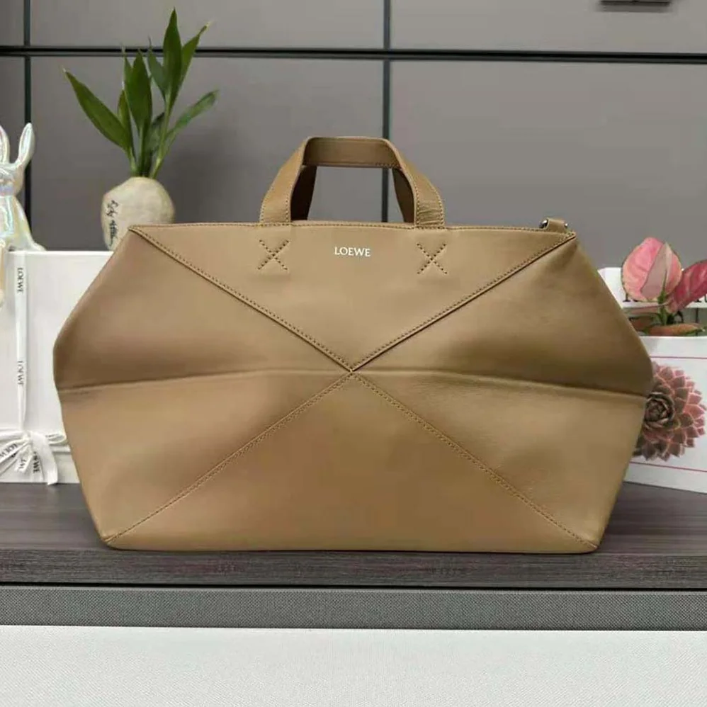 Loewe XL Puzzle Fold Tote in Shiny Calfskin for Men in Brown