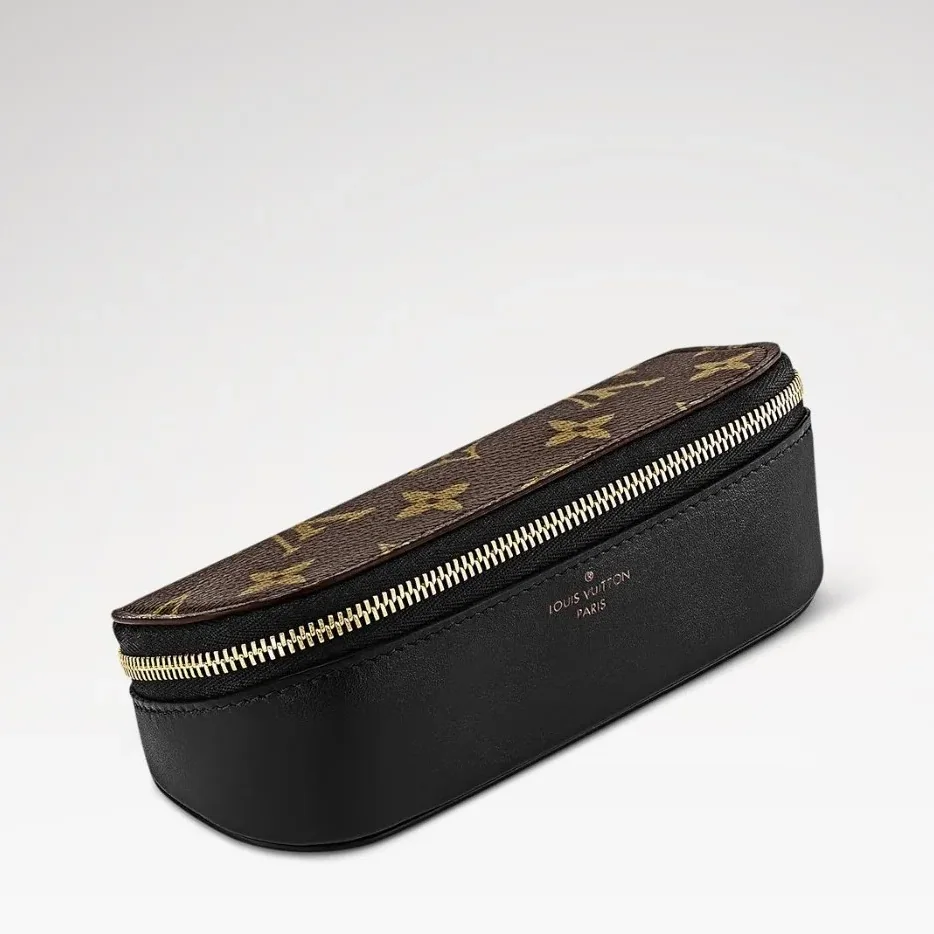 Louis Vuitton Sunglasses Pouch GM Monogram