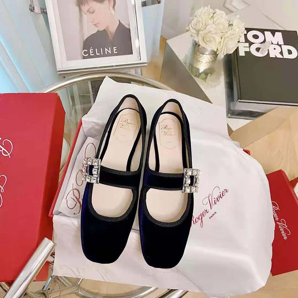 Roger Vivier Très Vivier Strass Buckle Babies Ballerinas in Velvet for Women Roger Vivier Très Vivier Strass Buckle Babies Ballerinas in Velvet for Women