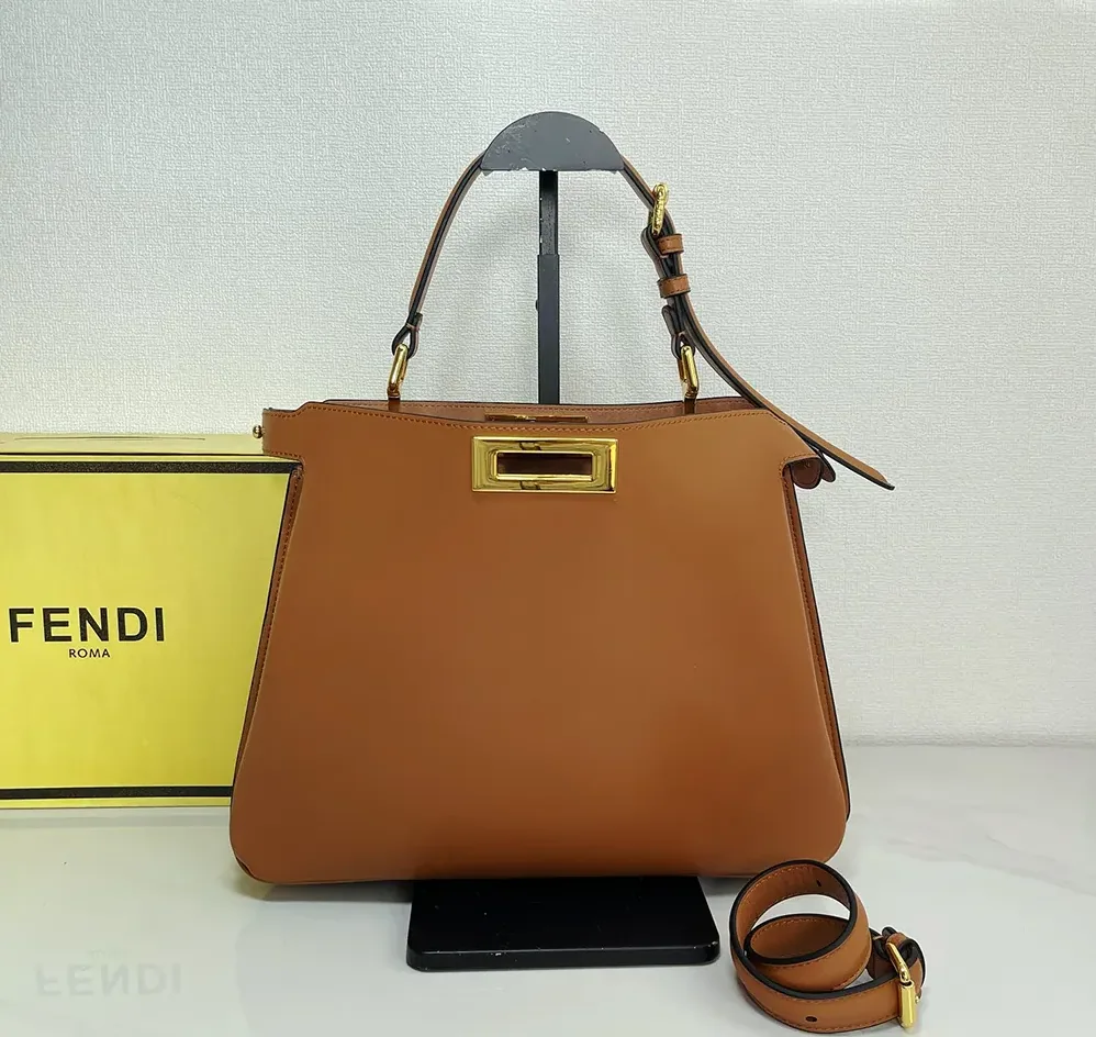 Fendi Peekaboo Soft Medium Cappuccino for Women in colored Leather Bag Fendi Peekaboo Soft Medium Cappuccino for Women in colored Leather Bag