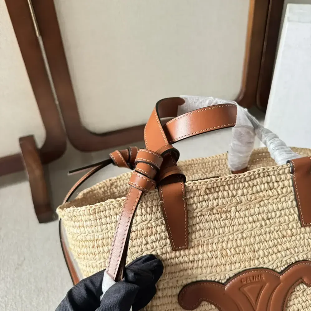 Celine Teen Supple Celine Classic Panier in Raffia and Calfskin for Women in Tan Celine Teen Supple Celine Classic Panier in Raffia and Calfskin for Women in Tan