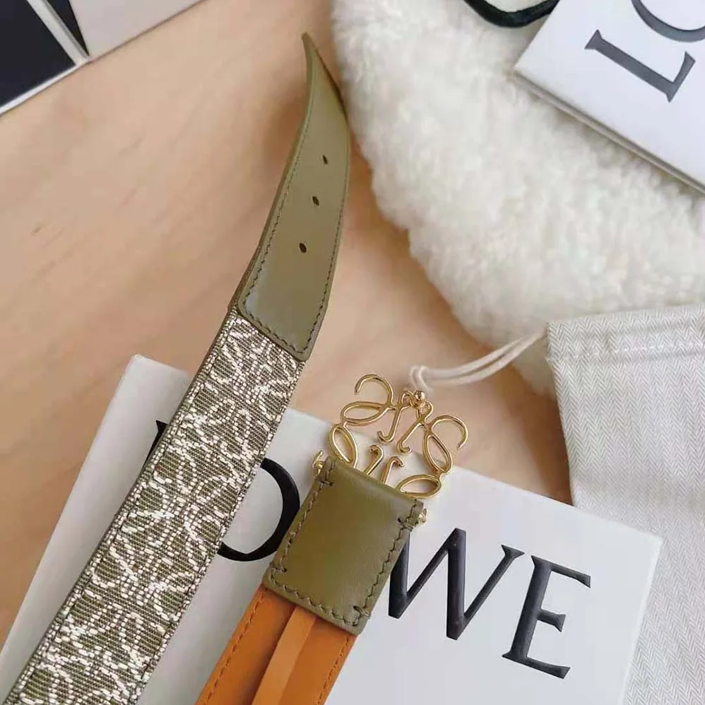 Loewe Anagram Belt in Jacquard and Calfskin for Women in Green Loewe Anagram Belt in Jacquard and Calfskin for Women in Green