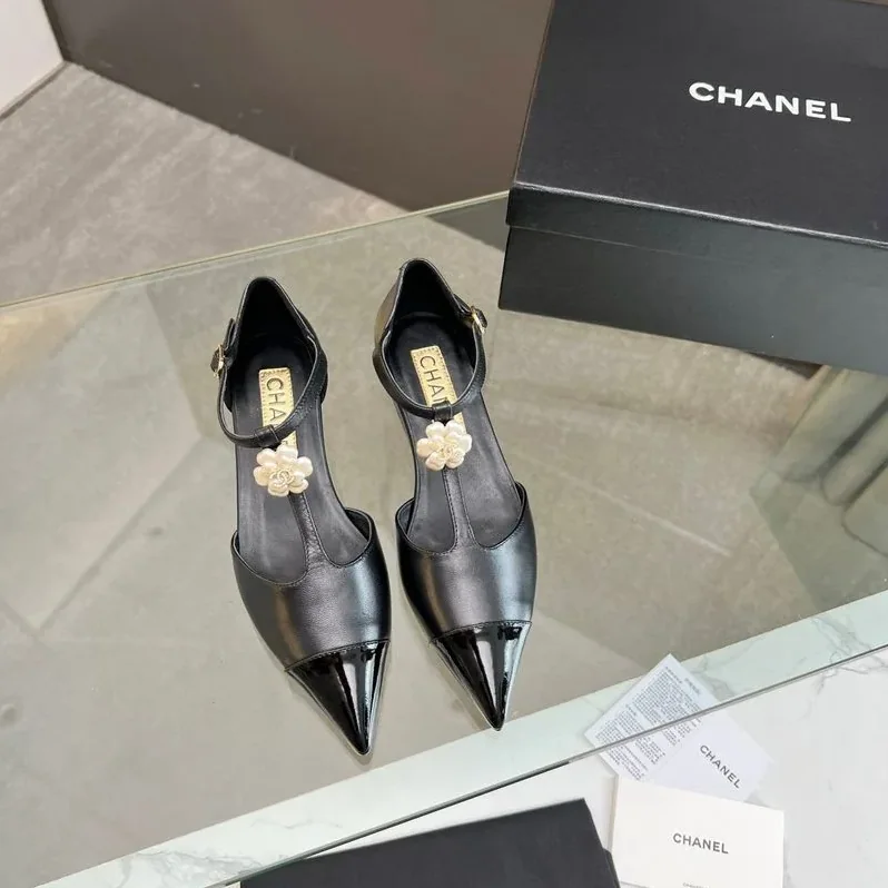 Chanel Flower Casual Black