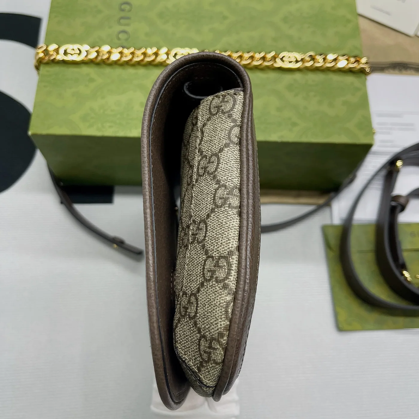 Gucci Blondie Medium Shoulder Bag / Beige/ Ebony GG Supreme Canvas Gold Hardware