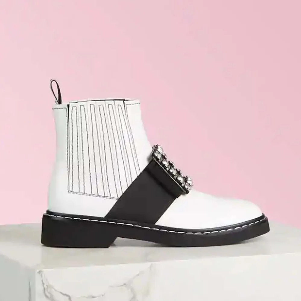 Roger Vivier Viv' Rangers Stitch Strass Buckle Booties in Leather for Women in White Roger Vivier Viv' Rangers Stitch Strass Buckle Booties in Leather for Women in White