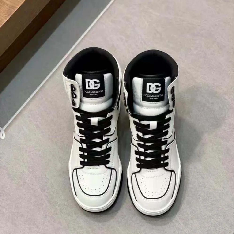 Dolce Gabbana D&G Calfskin Nappa New Roma Mid-Top Sneakers for Unisex in White Dolce Gabbana D&G Calfskin Nappa New Roma Mid-Top Sneakers for Unisex in White