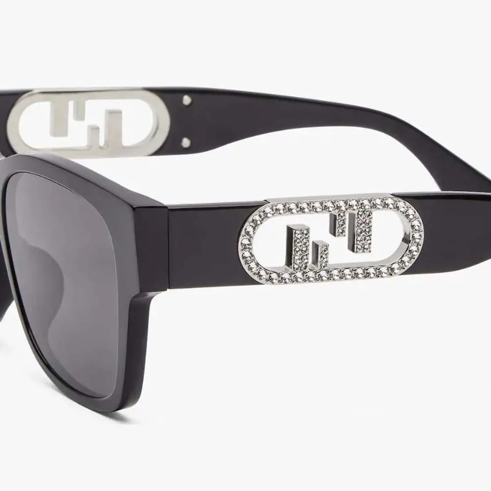 Fendi O'Lock Black Acetate Sunglasses with Logo in Crystals for Women Fendi O'Lock Black Acetate Sunglasses with Logo in Crystals for Women
