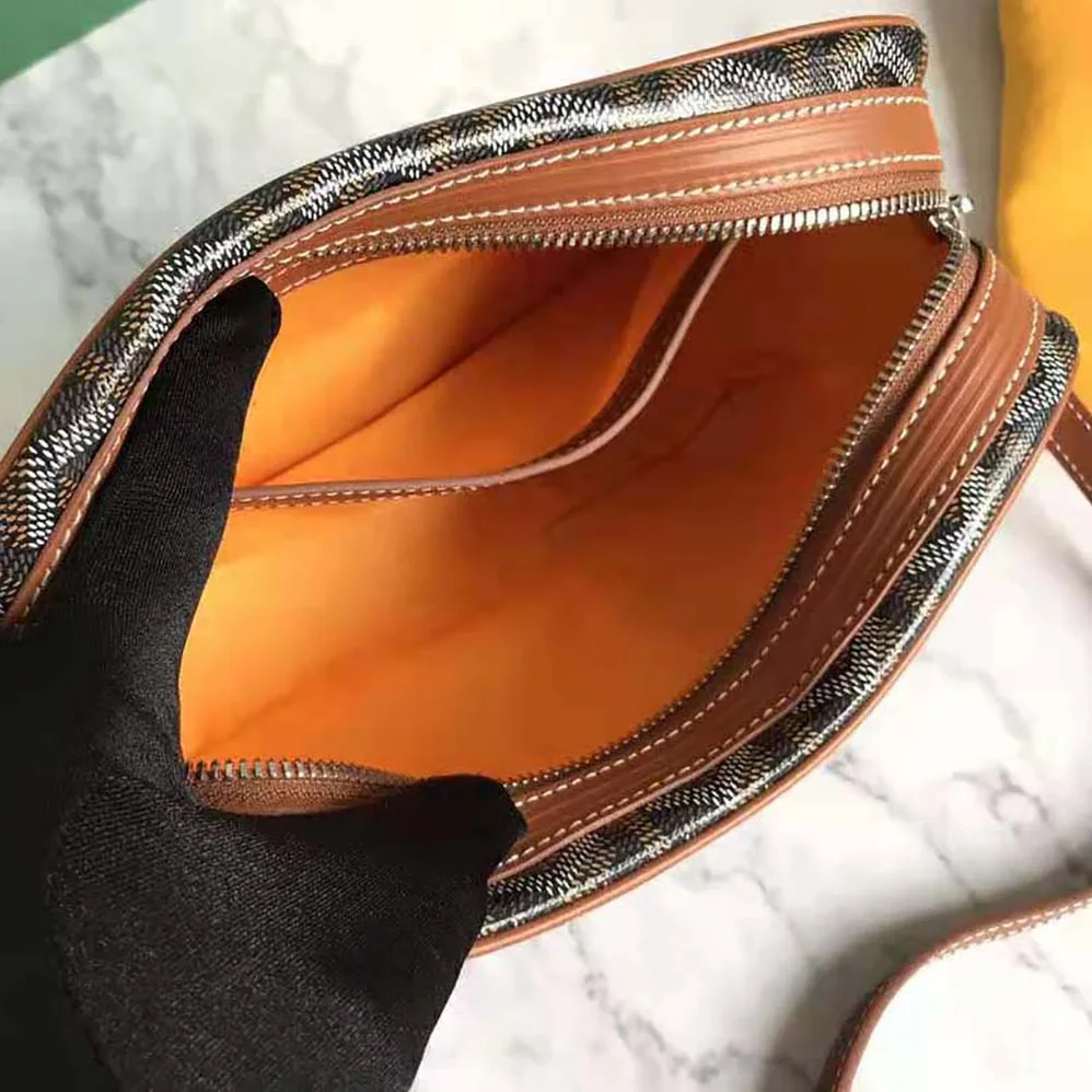 Goyard Cap-vert Pm Bag for Unisex in Brown Goyard Cap-vert Pm Bag for Unisex in Brown