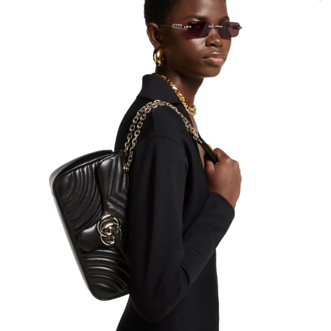 Gucci Marmont Medium Shoulder Bag in Black Gold Hardware