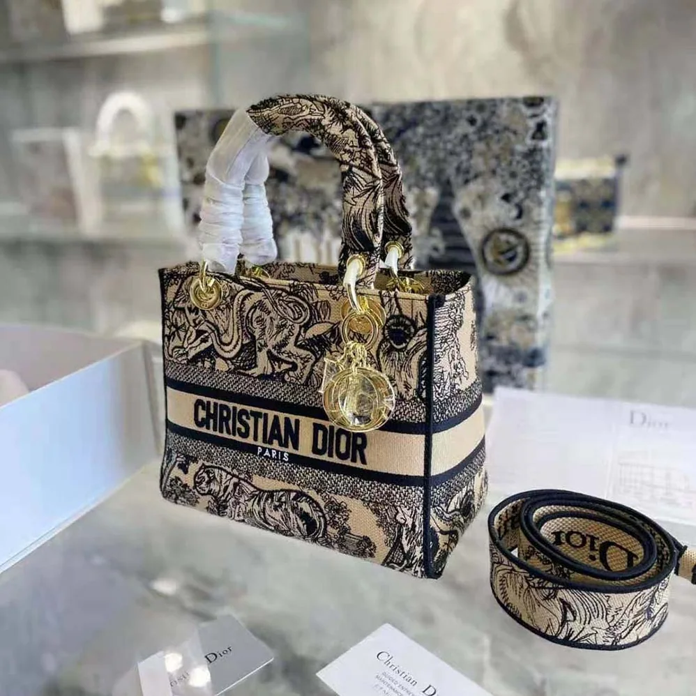 Dior Medium Lady D-lite Bag Brown Toile de Jouy Embroidery for Women Dior Medium Lady D-lite Bag Brown Toile de Jouy Embroidery for Women