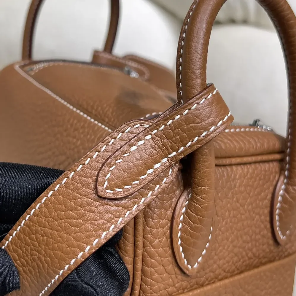 Hermes Lindy Mini 19 in Clemence Leather for Women in Brown/Silver