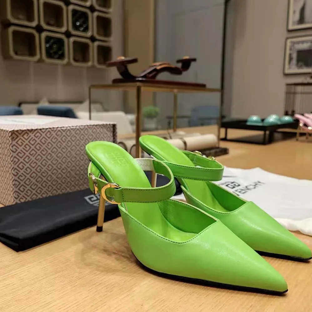 Givenchy Voyou Slingbacks in Leather for Women in Green