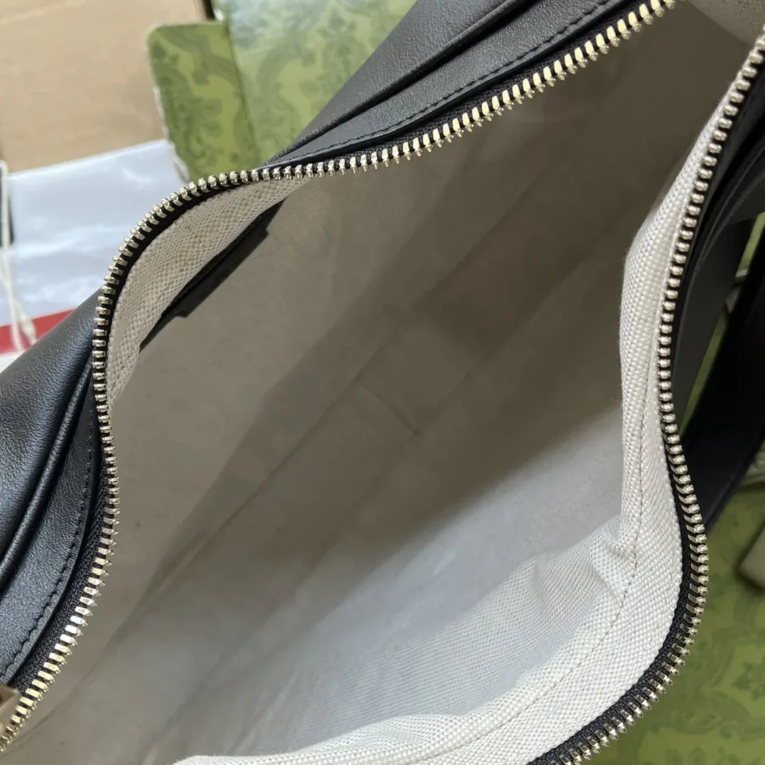 Gucci Atache Large Shoulder Bag Black Gucci Atache Large Shoulder Bag Black