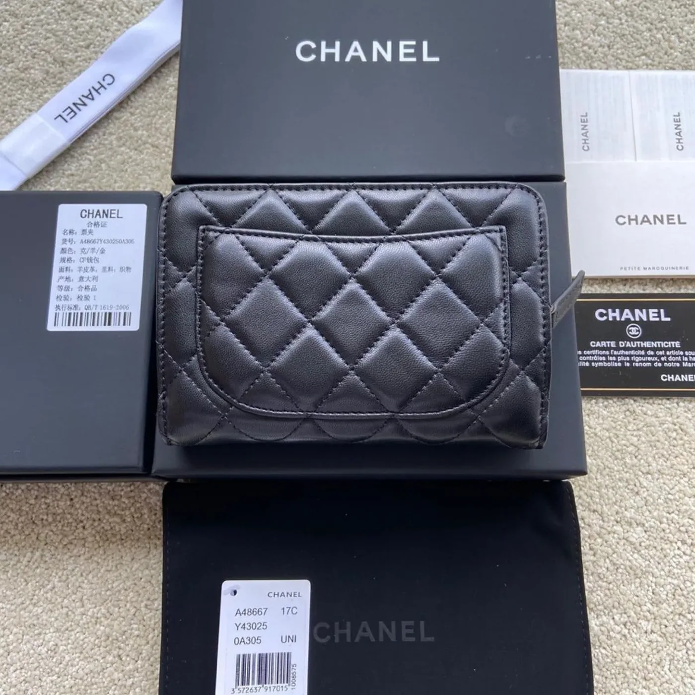 Chanel CC Lambskin Wallet Gold Hardware Black / Chanel CC Lambskin Wallet Gold Hardware Black /