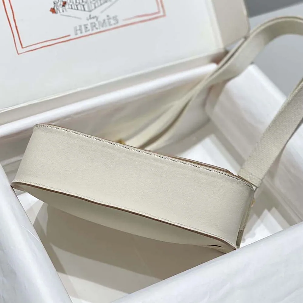 Hermes Jyspiere in Evercolor Leather for Women in White/Gold Hermes Jyspiere in Evercolor Leather for Women in White/Gold