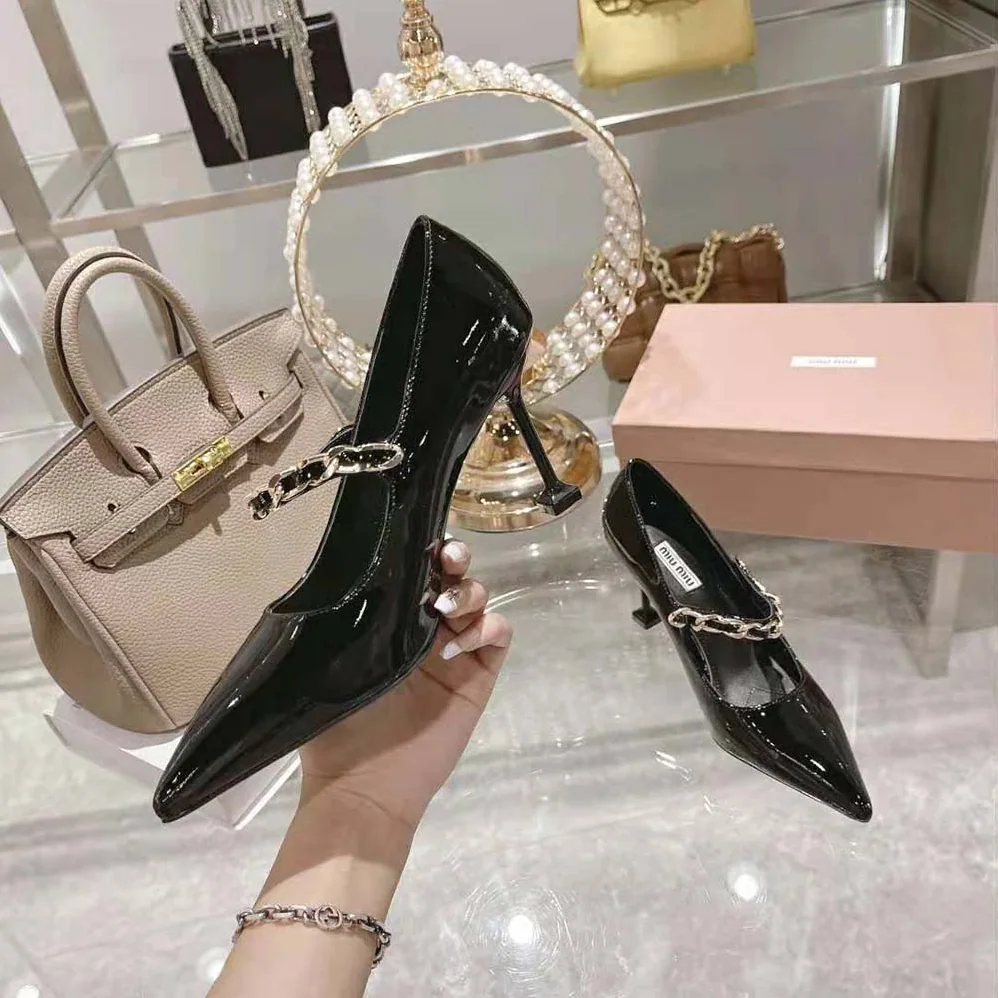 Miu Miu Patent Leather Pumps in 85mm Heel Height for Women in Black Miu Miu Patent Leather Pumps in 85mm Heel Height for Women in Black