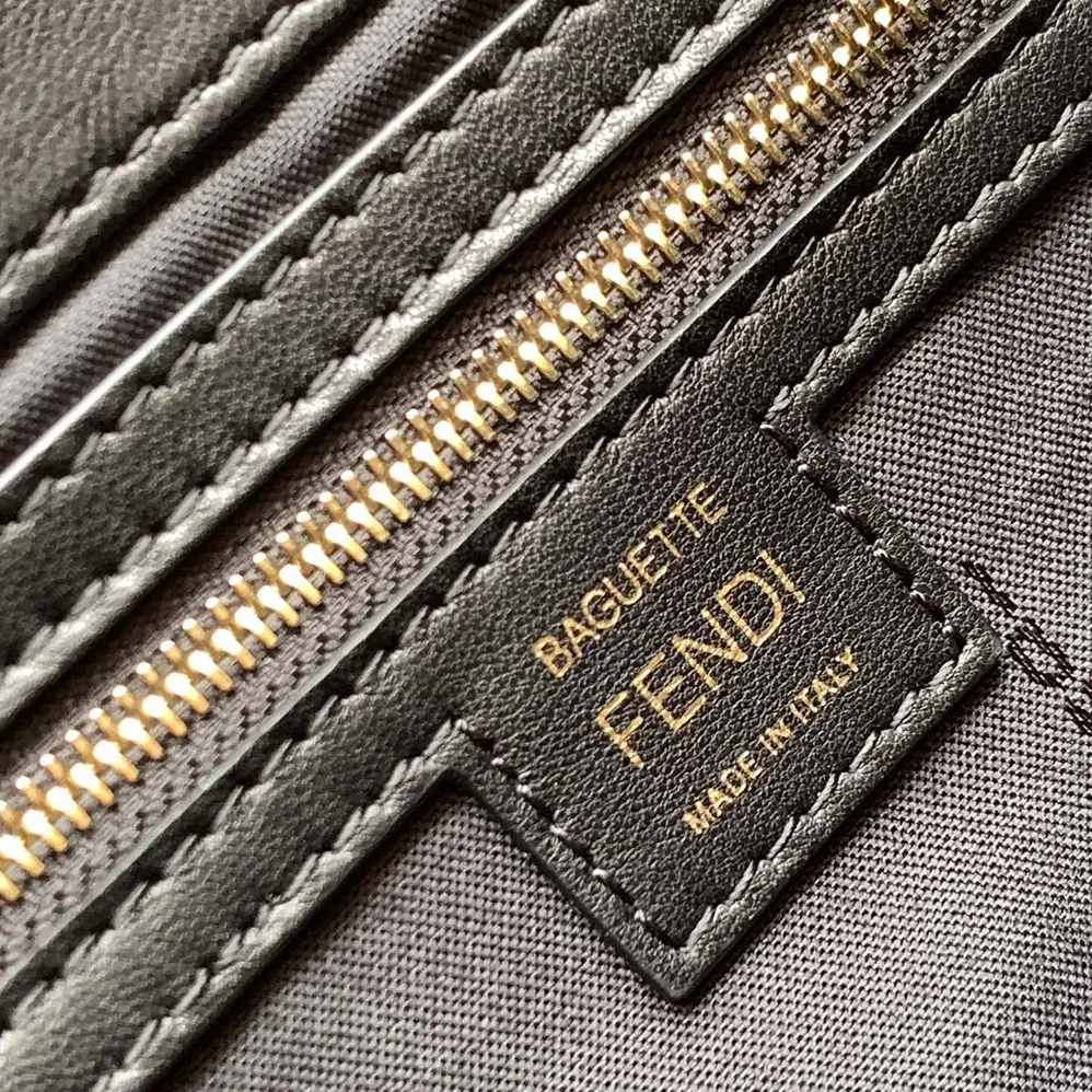 Fendi Medium Baguette Black Leather Bag for Women