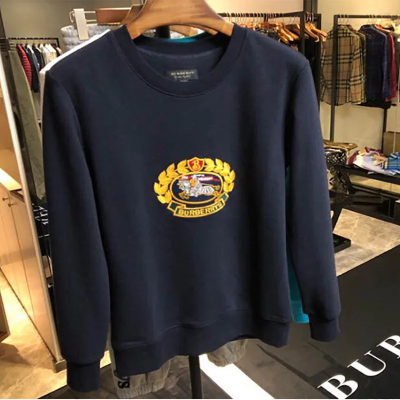 Burberry Reissued Jersey Sweatshirt for Men in Navy Burberry Reissued Jersey Sweatshirt for Men in Navy