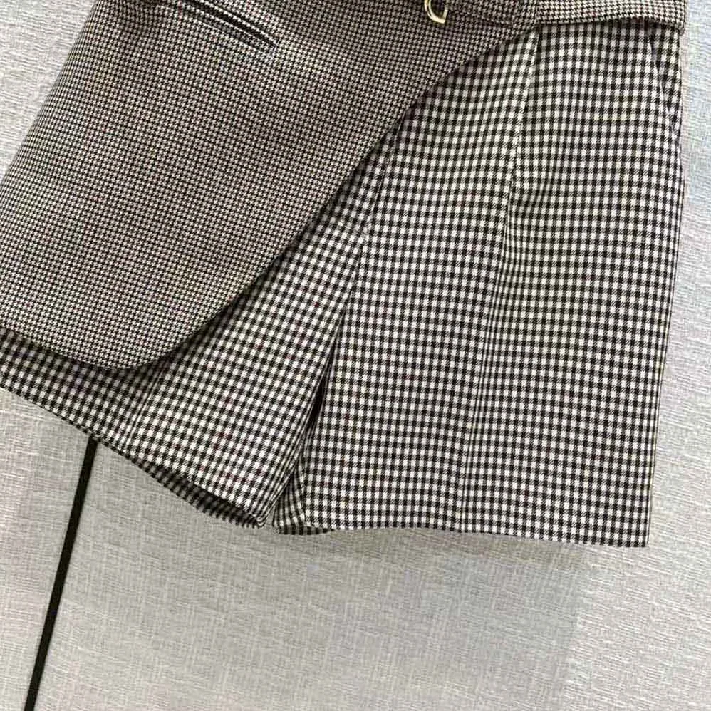 Fendi Beige Houndstooth Wool Shorts for Women