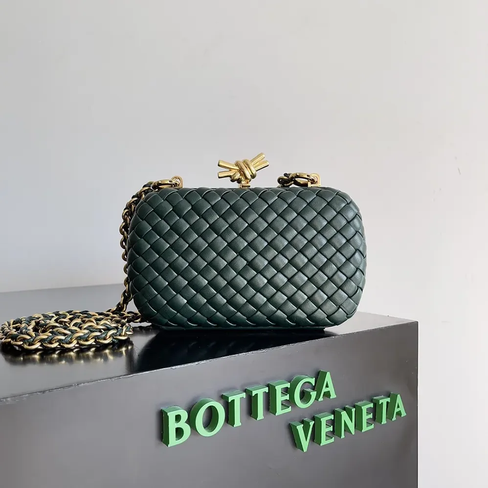 Bottega Veneta Knot Minaudière Clutch in Calfskin Leather for Women in Dark Green Bottega Veneta Knot Minaudière Clutch in Calfskin Leather for Women in Dark Green