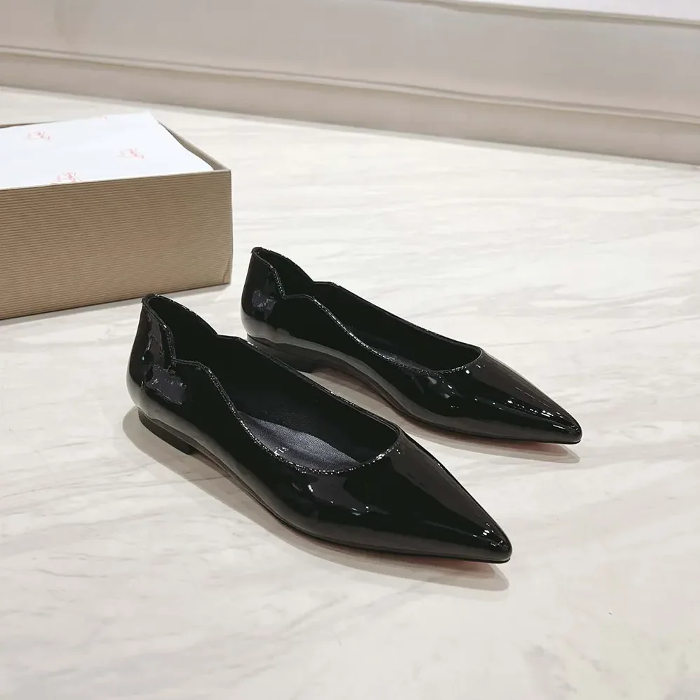 Christian Louboutin Hot Chickita Ballerinas Patent Calf Leather for Women in Black Christian Louboutin Hot Chickita Ballerinas Patent Calf Leather for Women in Black