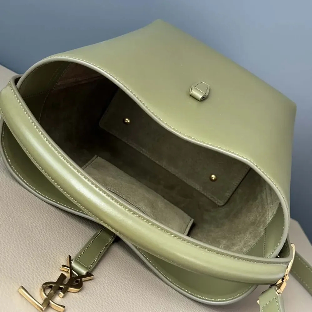 Saint Laurent YSL Le 37 Small in Shiny Leather for Women in Dark Green Saint Laurent YSL Le 37 Small in Shiny Leather for Women in Dark Green