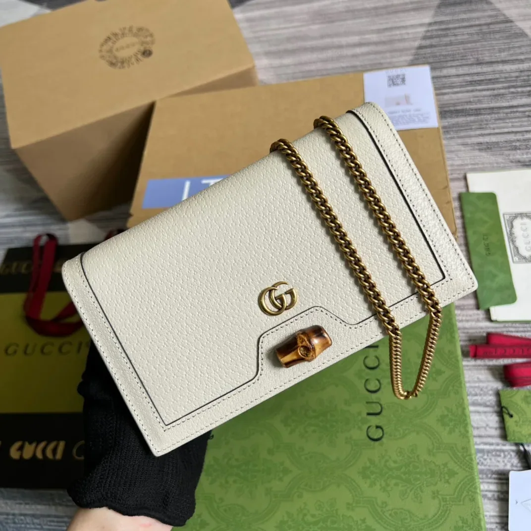 Gucci Diana Mini Bag With Bamboo White , /