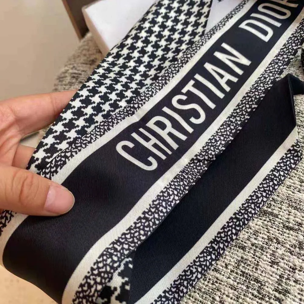 Dior 30 Montaigne Mitzah Scarf Black and White Silk Twill for Women