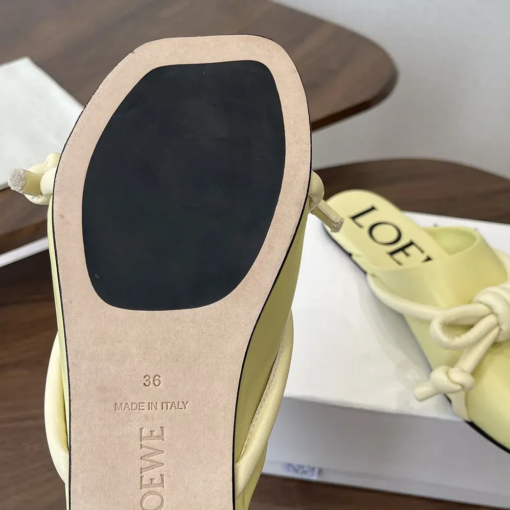 Loewe Flamenco Knot Mule in Lambskin for Women in Yellow Loewe Flamenco Knot Mule in Lambskin for Women in Yellow
