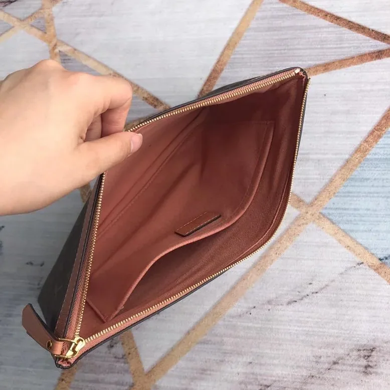 Louis Vuitton Daily Pouch Bag Monogram Canvas Light Pink / LV