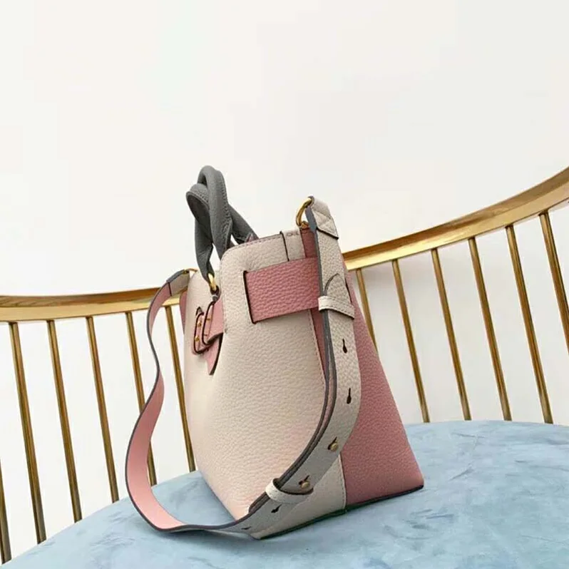 Burberry The Small Tri-Tone Leather Belt Bag for Women in Pink Burberry The Small Tri-Tone Leather Belt Bag for Women in Pink