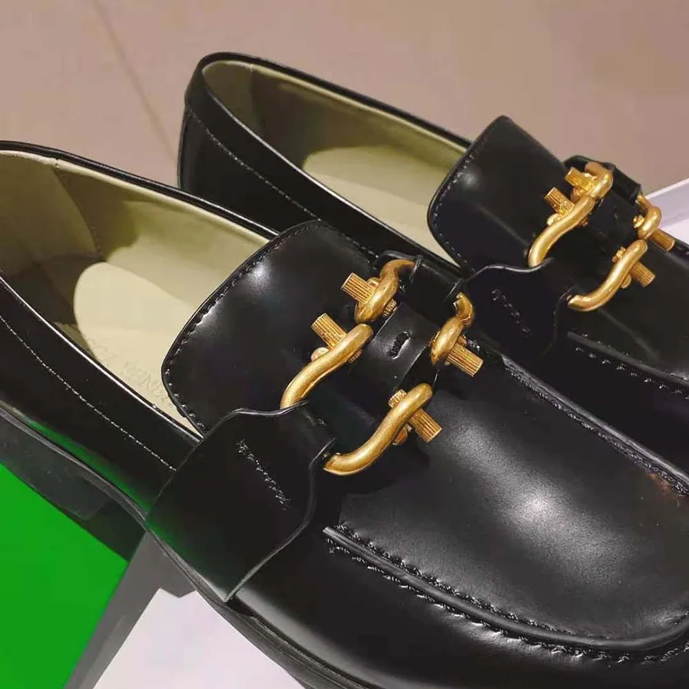 Bottega Veneta Monsieur Loafer in Calfskin Leather for Unisex in Black Bottega Veneta Monsieur Loafer in Calfskin Leather for Unisex in Black
