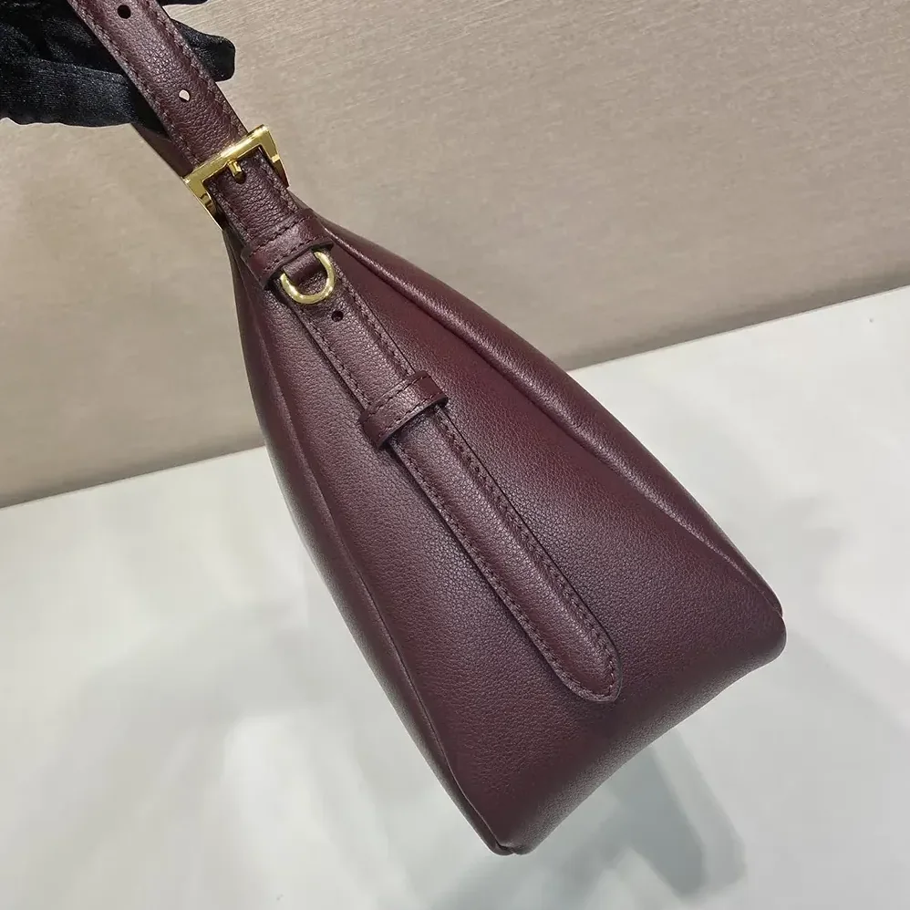 Prada Aimée Large Leather Shoulder Bag for Women in Maroon Prada Aimée Large Leather Shoulder Bag for Women in Maroon