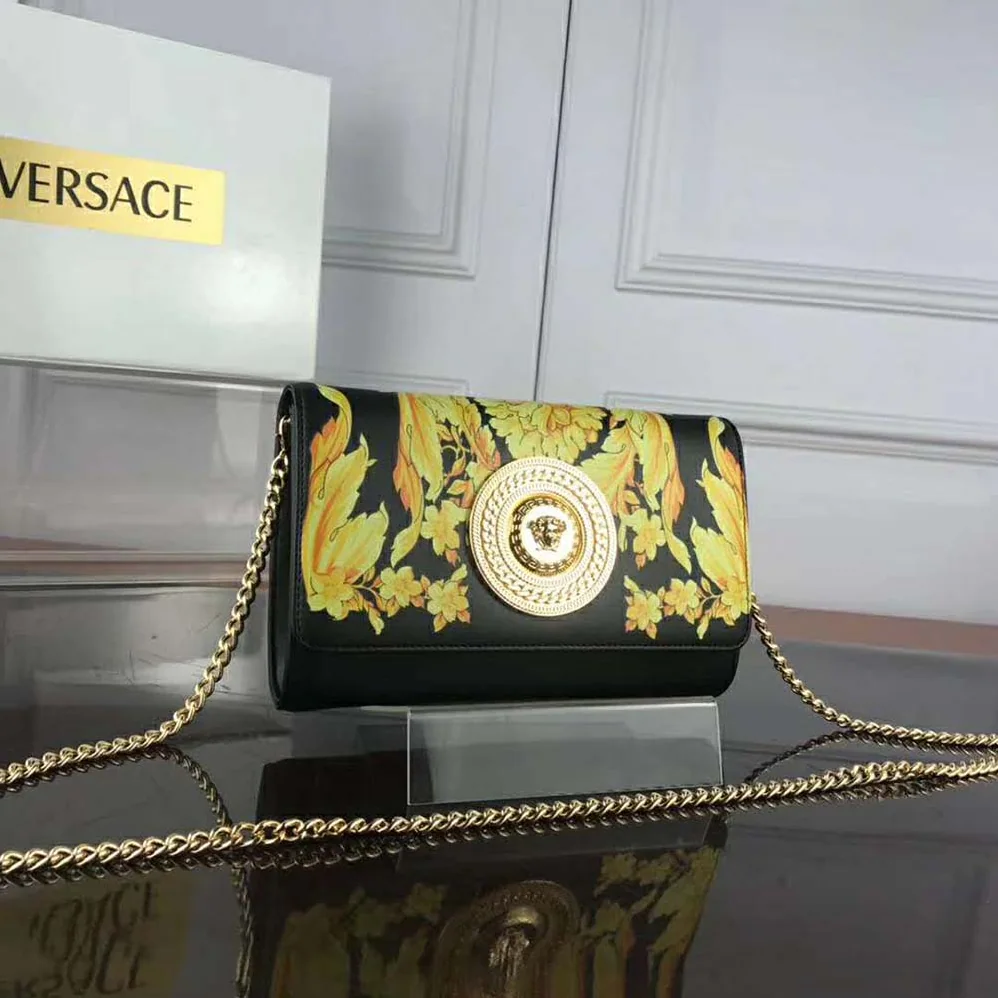 Versace Barocco SS'92 Evening Bag for Women in Black Versace Barocco SS'92 Evening Bag for Women in Black