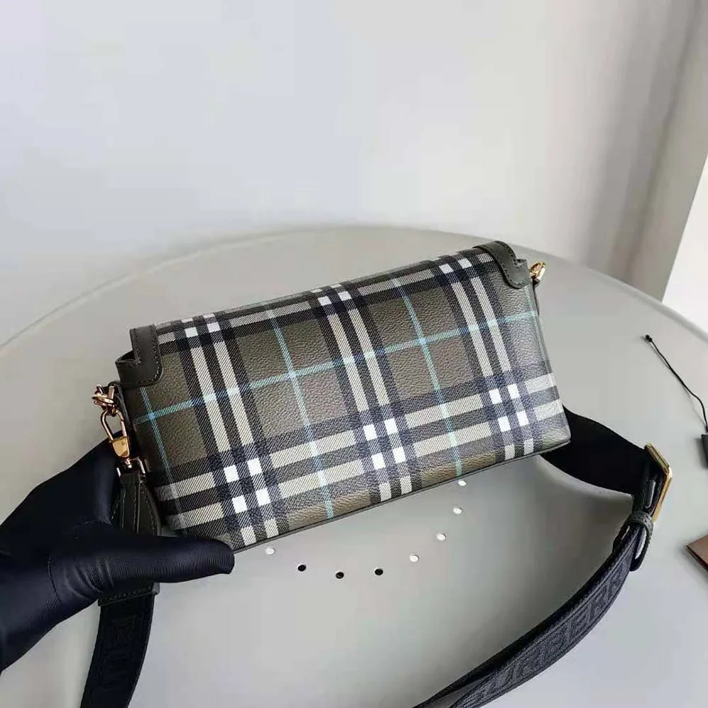 Burberry Top Handle Note Bag for Women in Green