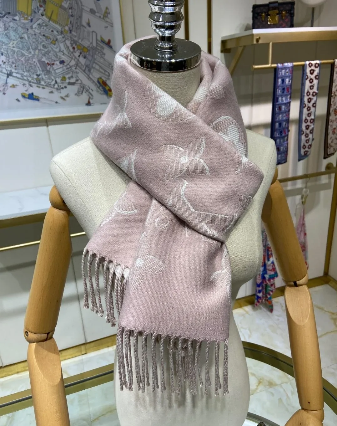 Louis Vuitton Double Sided Long Scarf Pink Louis Vuitton Double Sided Long Scarf Pink